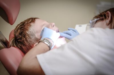 Couverture : comment se brosser les dents correctement